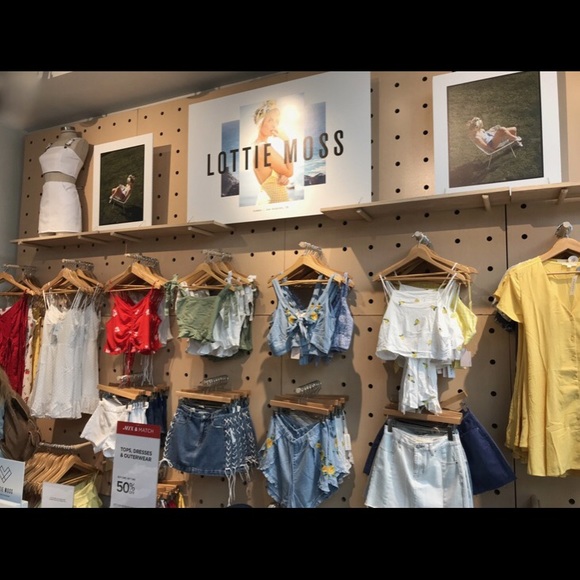 Mystery Box!!(Brandy Melville, UO, Pacsun & More!) - Picture 5 of 5